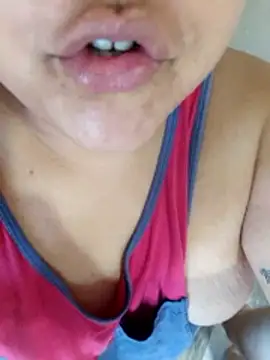 Chat +18 de 69_less ao vivo