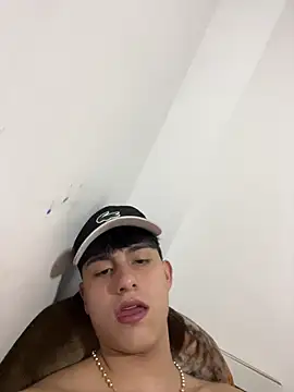 Lander_Cruz Live XXX Chat