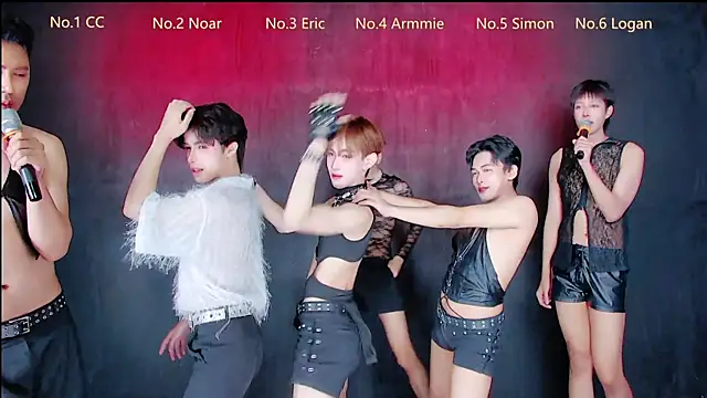 Queen-Vibe Show in webcam