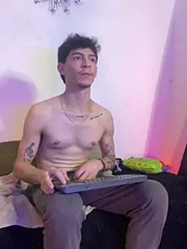 Logan_Woods 现场XXX聊天