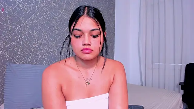 دردشة EmiilyGreey الجنسية المباشرة