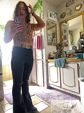 TranSexualJade95のライブXXXチャット