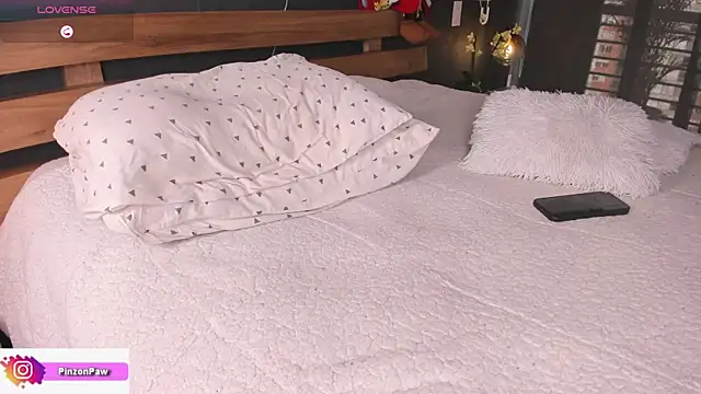 Chat +18 de Sarajames ao vivo