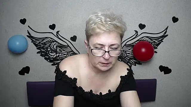 Živý XXX chat EmiliaGree