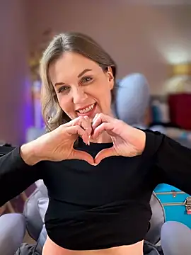 MaiseKnoxn Live XXX chat