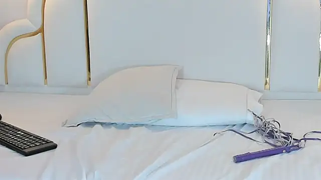 XXX chat uživo modela naughtyrose_vc