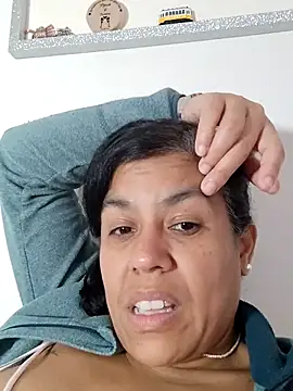 Molly_newman6のライブXXXチャット