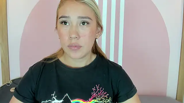 Онлайн чат XXX Lannajansen