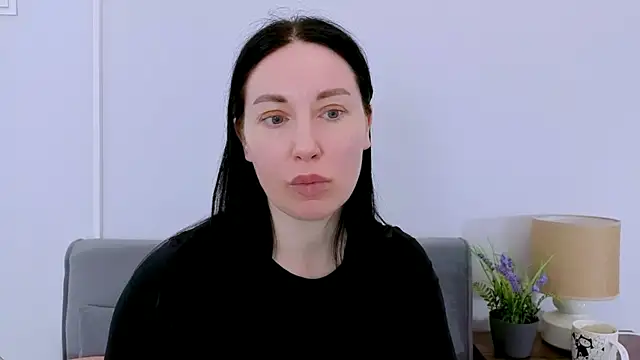 Chat +18 de MiaFair ao vivo