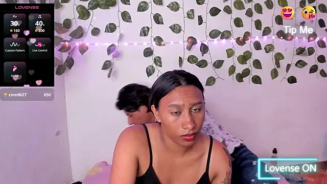 sexy_brunette_12 Live XXX-Chat