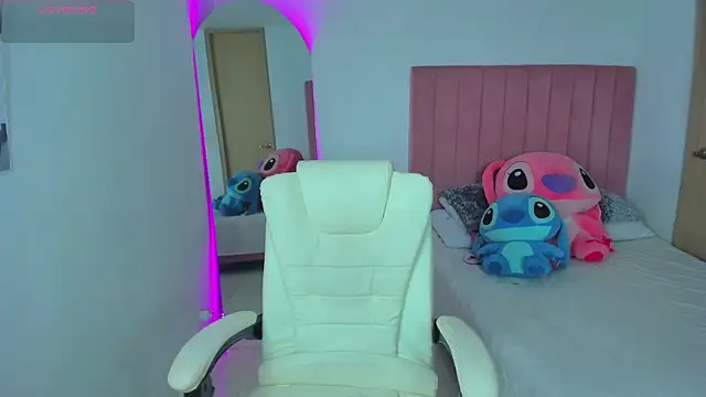 Janettcruz élő XXX-chatje