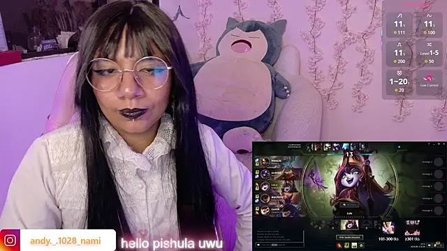 Nami_usagi élő XXX-chatje