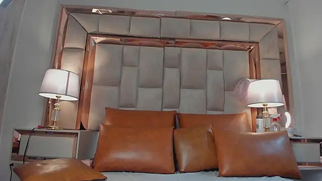 دردشة ValentinaBreats الجنسية المباشرة