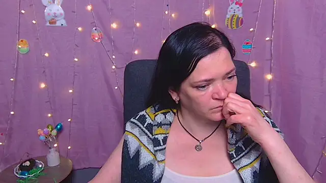 LauraFinn's Live XXX Chat