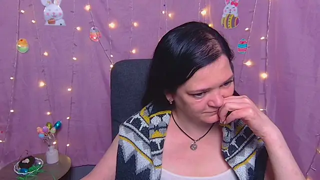 LauraFinn's Live XXX Chat