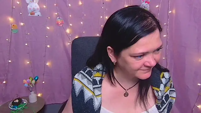 LauraFinn élő XXX-chatje