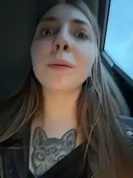 Sunny___Bunny 即時 XXX 聊天