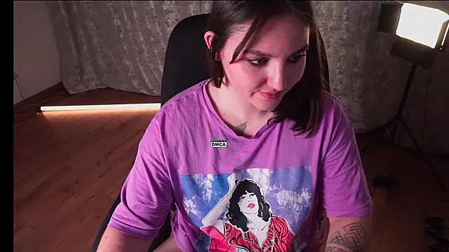 Hoot_owl_cb Show in webcam