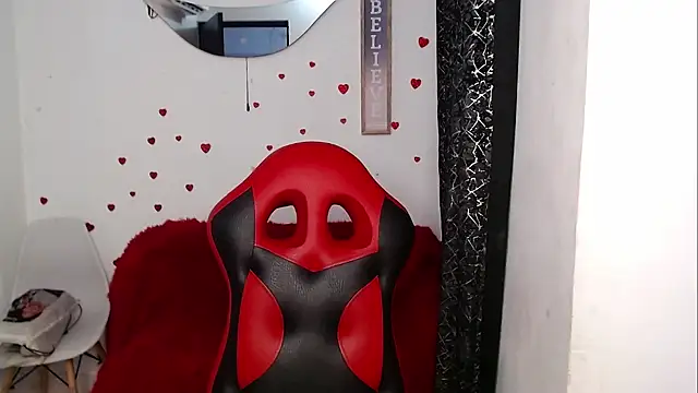 sven_fox723's Live XXX Chat