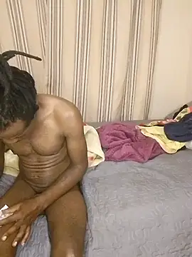 Zura_Sonsu: онлайн-секс-чат