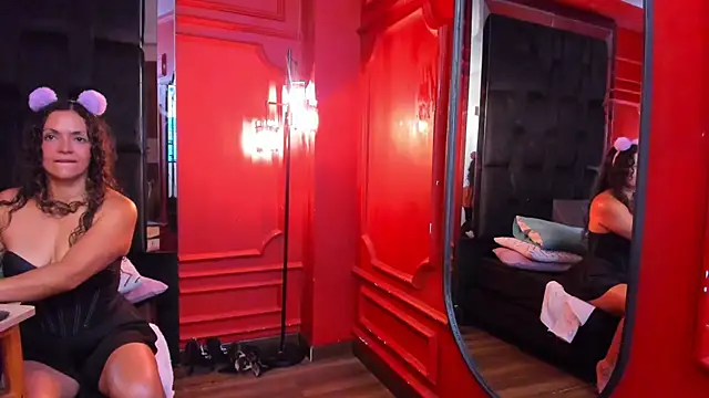 bellarivera_ Adlı Modelin Canlı XXX Sohbeti