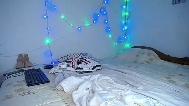 Онлайн чат XXX abigail-moonx