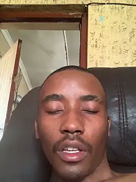 Show modela blackmannfly na web-kameri