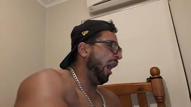 robin103666 – Naživo XXX chat