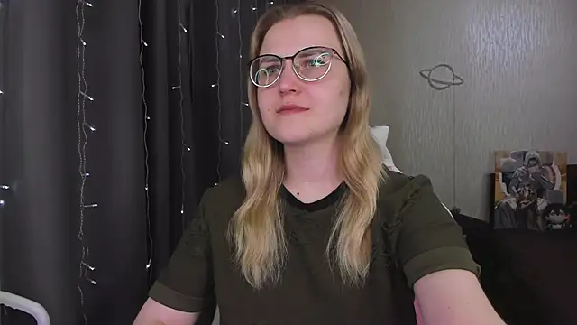 MissBrightShine Live XXX-chat