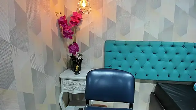 LindaBreeS Chat XXX live