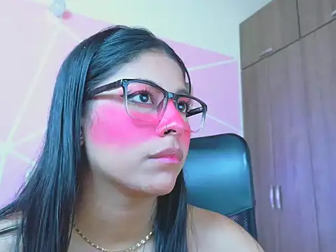 _ALLYSON18_'s Live XXX Chat