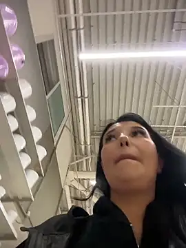 Tisha_Busty: онлайн-секс-чат