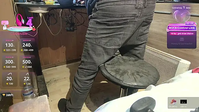 misteryman1956 লাইভ XXX চ্যাট