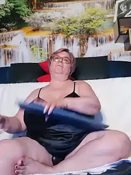 QueenPammy1 Chat XXX live