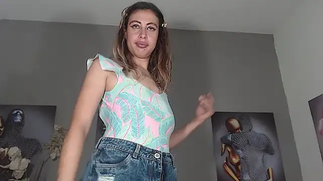 Chatroom XXX en direct de AntonellaBlanc