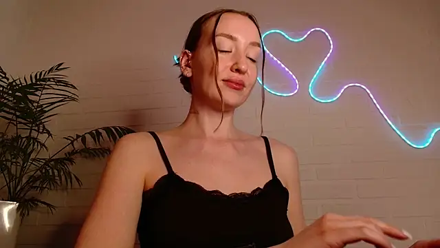 WhitePrincessLuna Chat XXX live