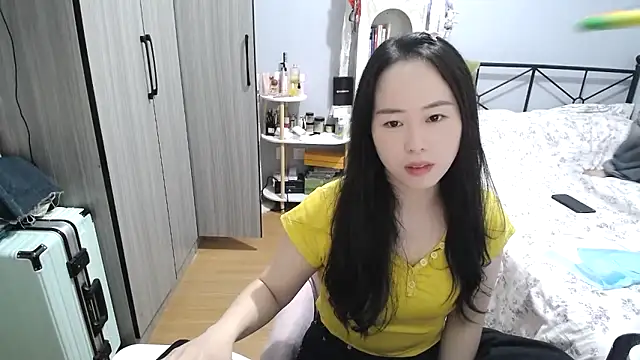 Онлайн чат XXX wxj1019