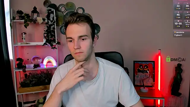 Онлайн чат XXX astren_villo