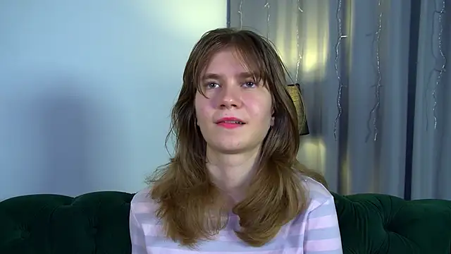 MilaMaelisのライブXXXチャット