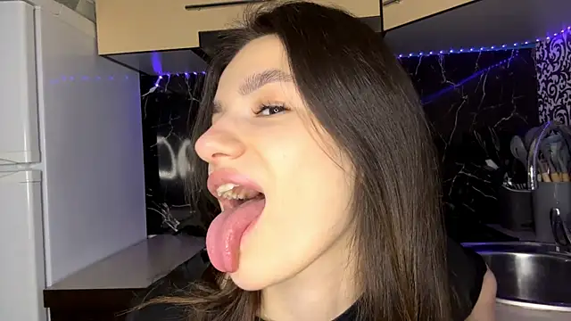 Kosandra_k: онлайн-секс-чат