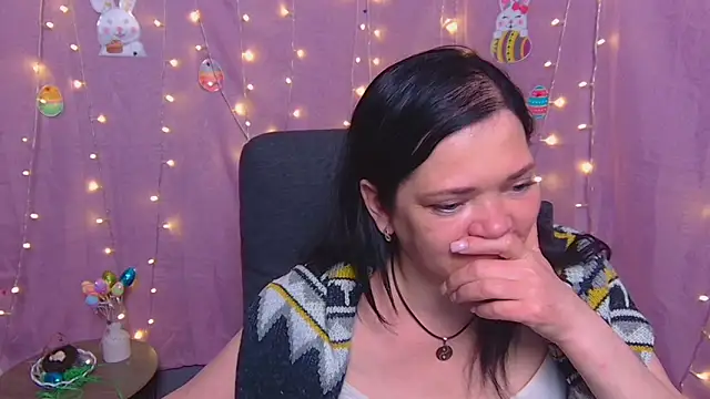 LauraFinn Webcam Show