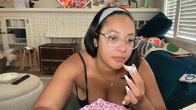 dreamyriri's Webcam Show