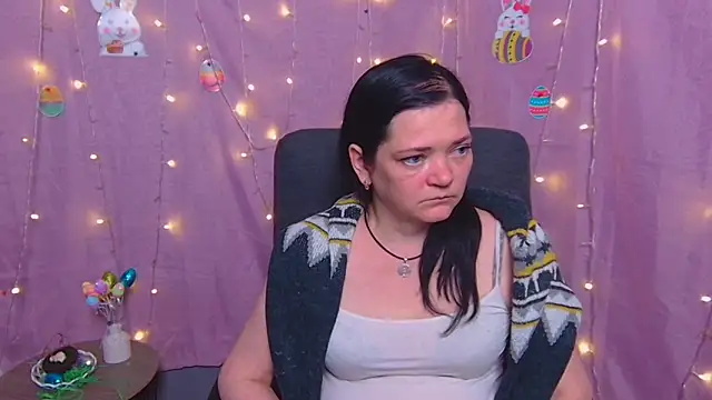 LauraFinn: онлайн-секс-чат