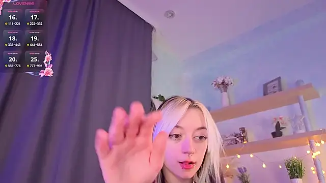 Chat XXX en directo de TristaRoht