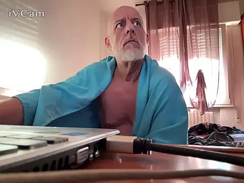 PierRiminiX élő XXX-chatje