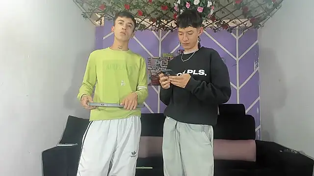 heyy_noah11n Live XXX chat