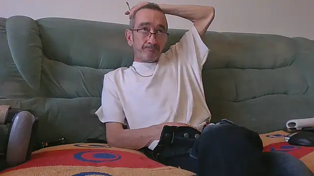 naturistebretagne Live XXX-Chat