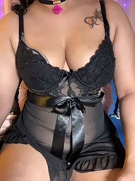 Chatroom XXX en direct de Squirt_Queen_X