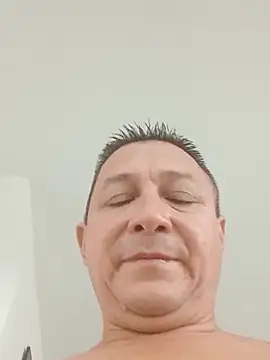 luchoarr 在線直播表演