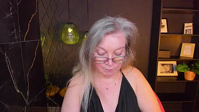 NataliMellow: онлайн-секс-чат